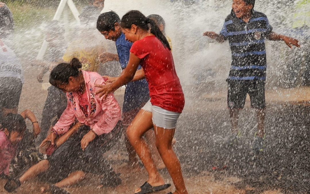 Chaco: Nativos de Loma Plata disfrutan del servicio de agua potable por primera vez