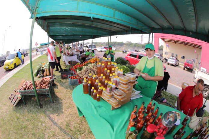 Inicia tradicional feria granjera en Asunción