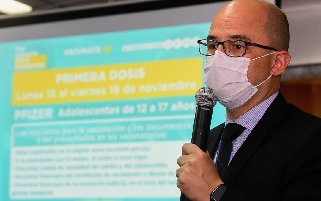 Desde este lunes, personas de 18 años en adelante podrán acceder a la tercera dosis