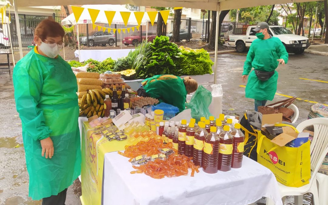 Realizan feria frutihortícola para apoyar a mujeres emprendedoras