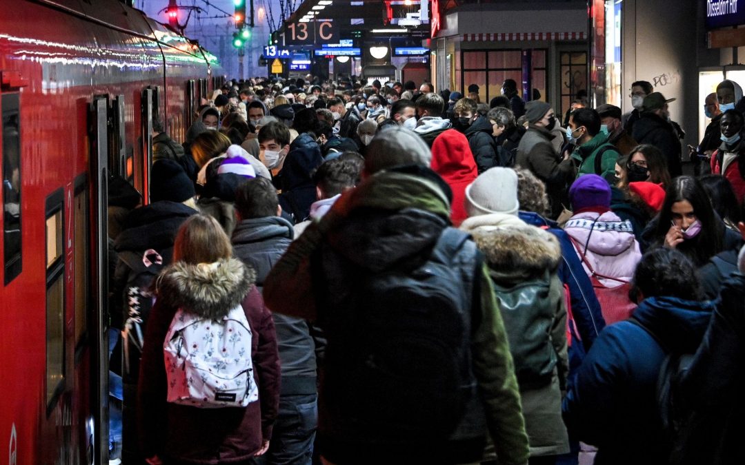Tras nuevo récord de contagios por Covid-19 en Alemania, vuelven restricciones