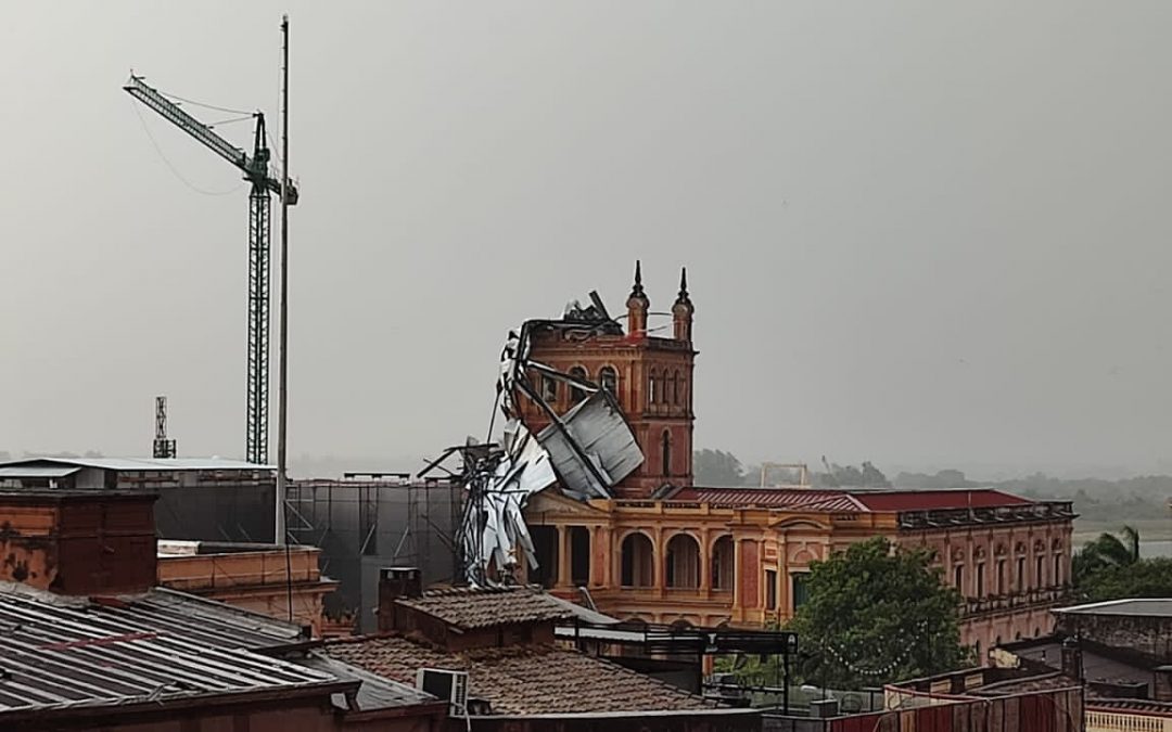 Tormenta causó destrozos en Palacio de Gobierno