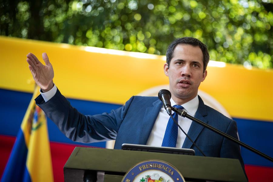Venezuela: Asamblea opositora ratifica a Guaidó como presidente de la nación
