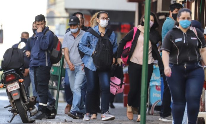 Coronavirus: Salud confirma triplicación de casos positivos durante la última semana