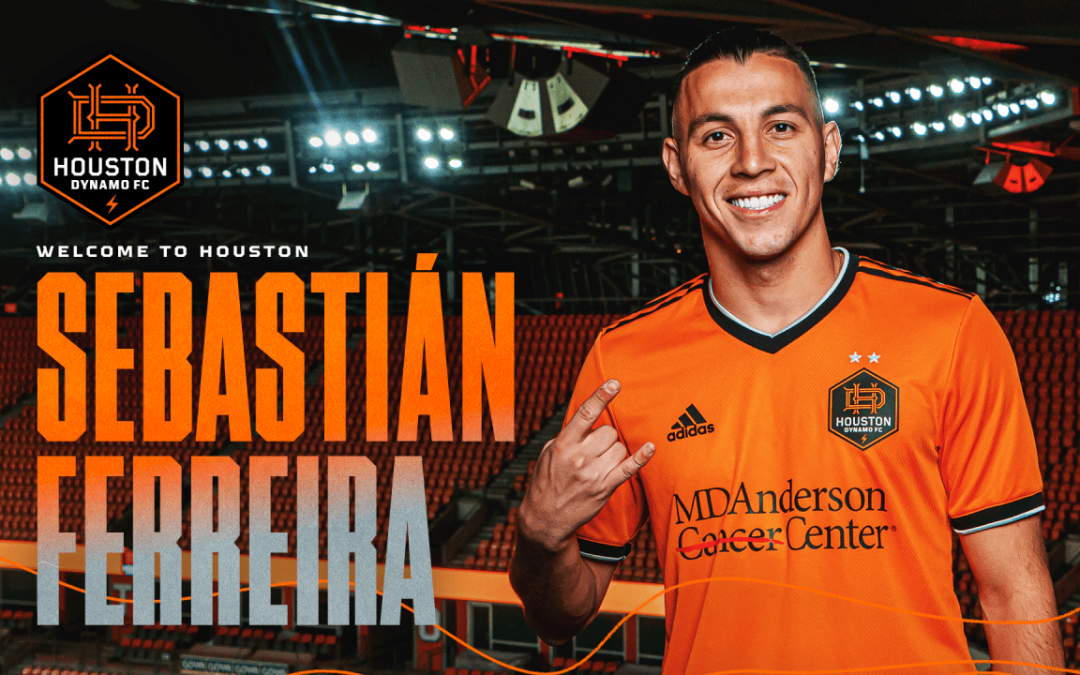 Sebastián Ferreira fue presentado por el Houston Dynamo como el fichaje más caro