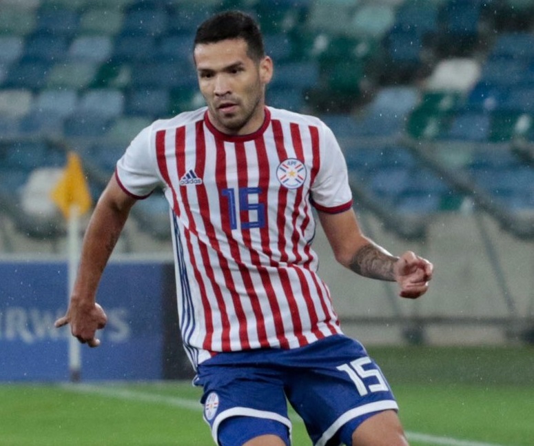 Eliminatorias: Celso Ortiz queda fuera de los próximos partidos en la Albirroja