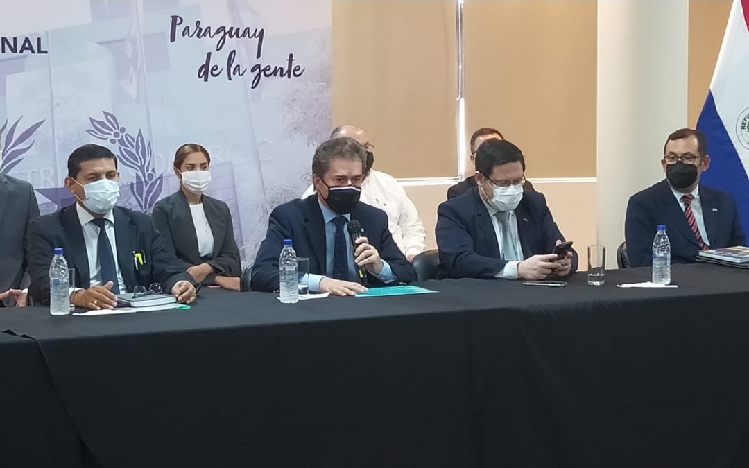 Anuncian reducción de G. 350 del precio del diésel