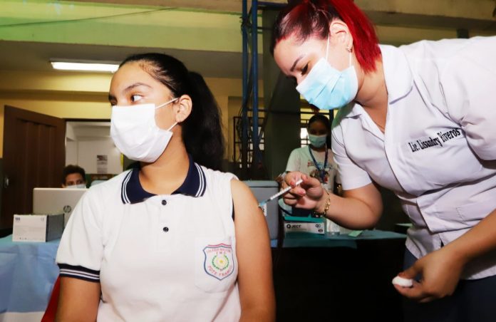 Brunetti insta a padres a vacunar a sus hijos antes del inicio de clases