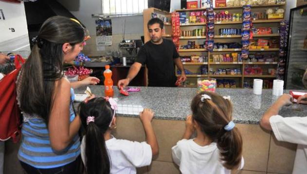 Salud impulsa cantinas saludables para mejorar alimentación de niños y adolescentes