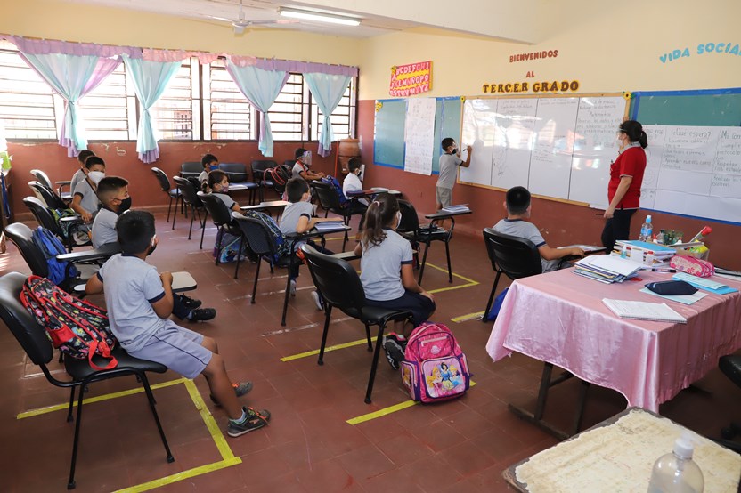 “Se acabaron las burbujas”: MEC anuncia clases 100% presenciales desde el lunes