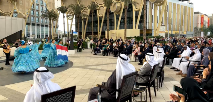 Abdo afianza relaciones con Emiratos Árabes y anuncia apertura de embajada