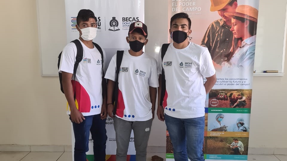 60 jóvenes nativos y 53 con discapacidad rendirán exámenes para becas de Itaipú