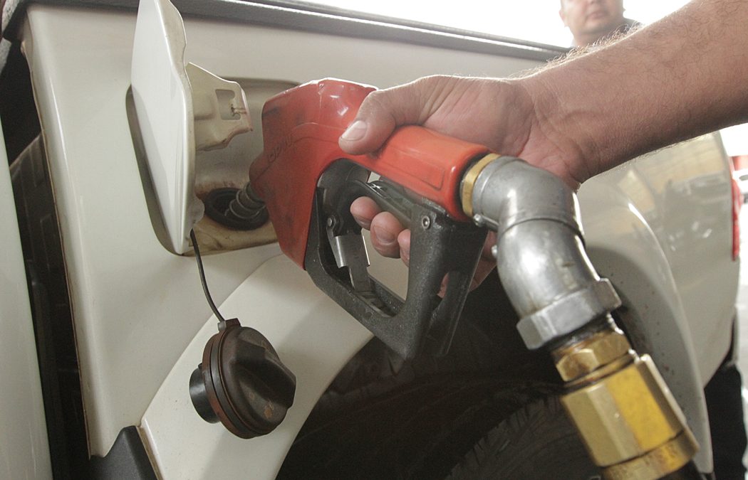 Combustible sufriría nuevo aumento este fin de semana