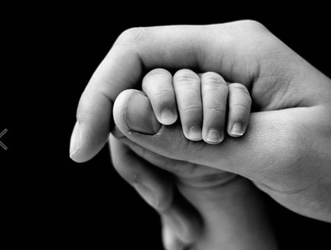 Pakistán: hombre mató a tiros a su hija recién nacida porque quería un varón