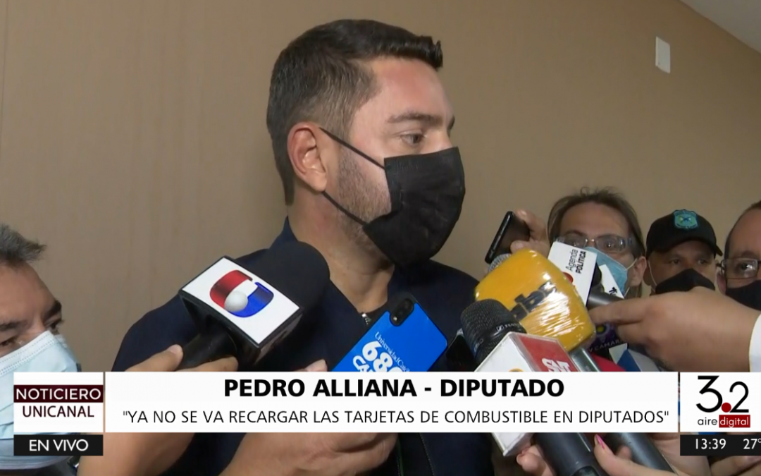 Bancada de Honor Colorado renuncia a vales de combustible