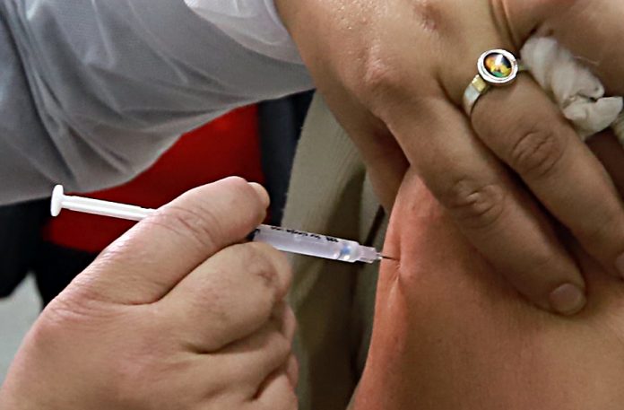 Más de 2.200.000 dosis de vacuna antigripal arribarán al país en abril