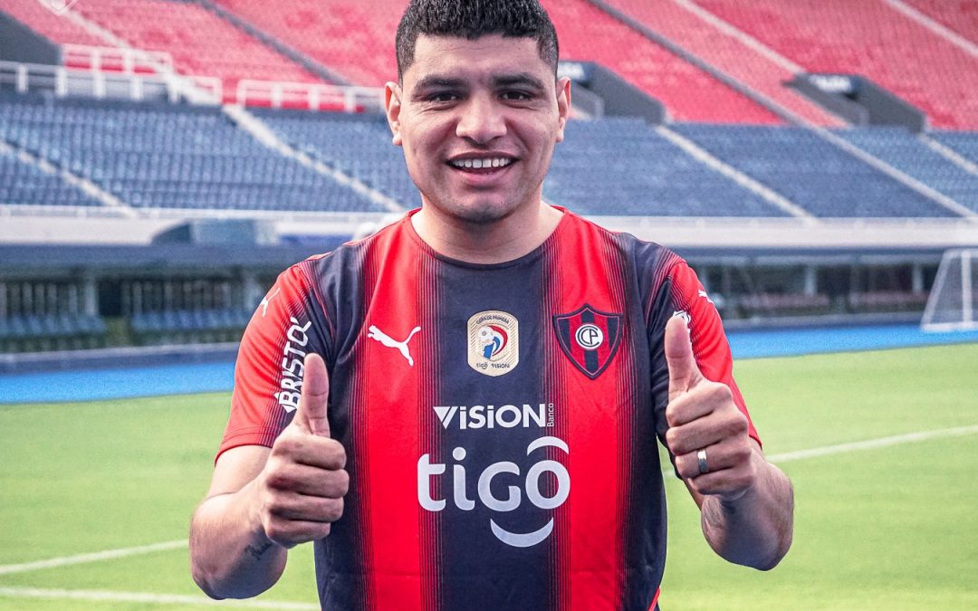 Claudio Aquino extendió su contrato con Cerro hasta el 2023