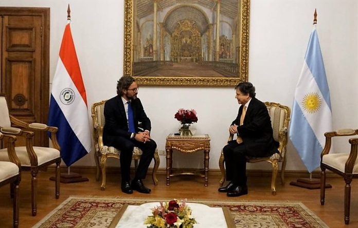 Paraguay y Argentina con miras a nuevos puentes comerciales