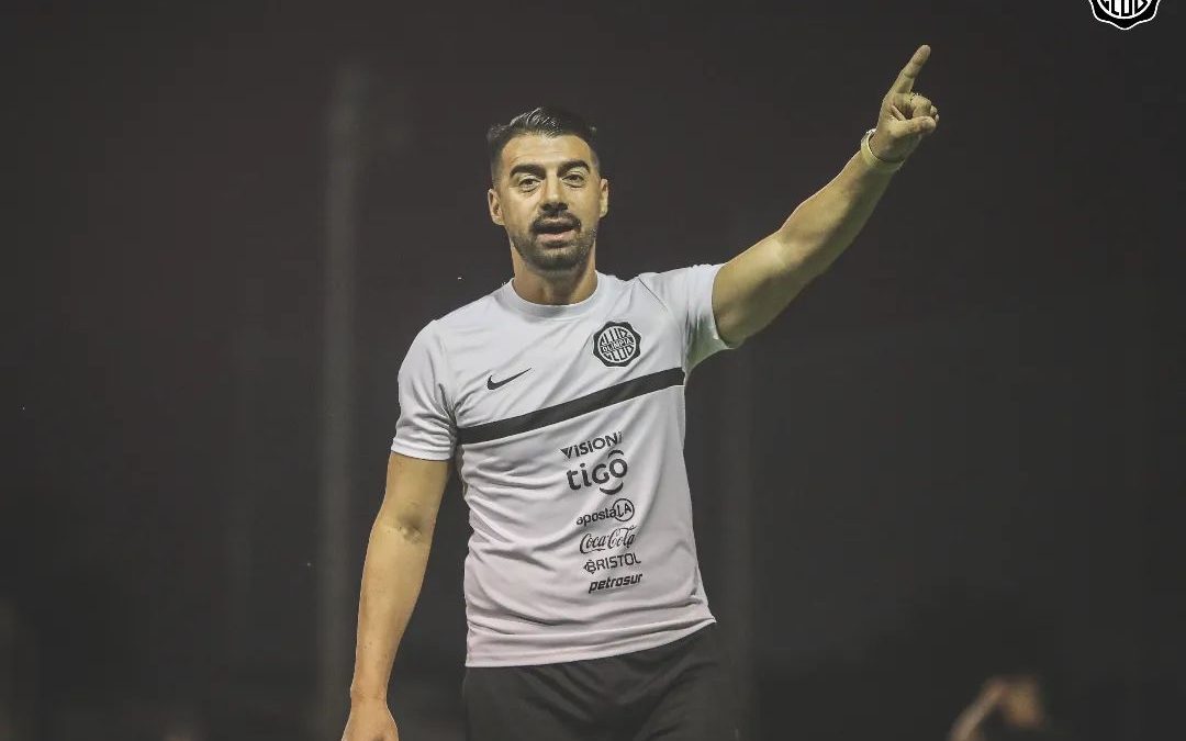 Julio César Cáceres: “Queremos seguir sumando en el torneo local”