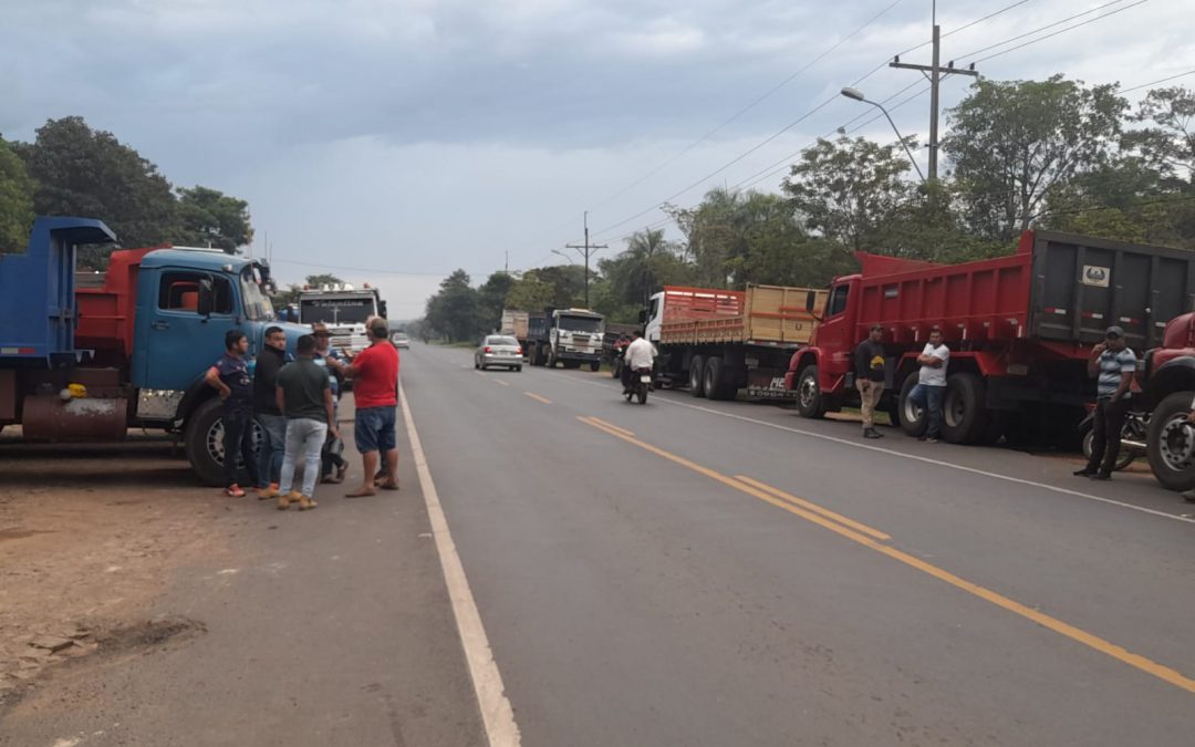 Paro de camioneros: piden al Senado que Petropar compre combustible sin intermediarios