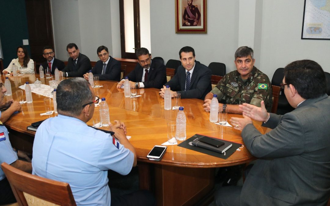 Paraguay y Brasil comparten programa de protección de fronteras