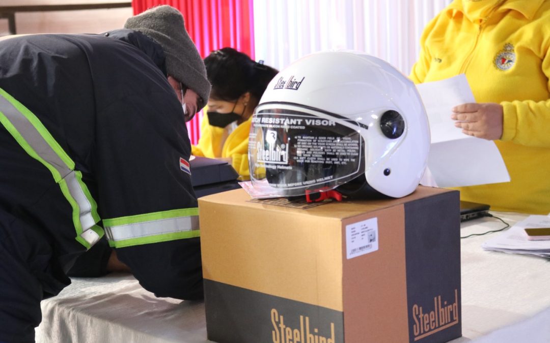 Convocan a motociclistas de Concepción para recibir 100 cascos certificados