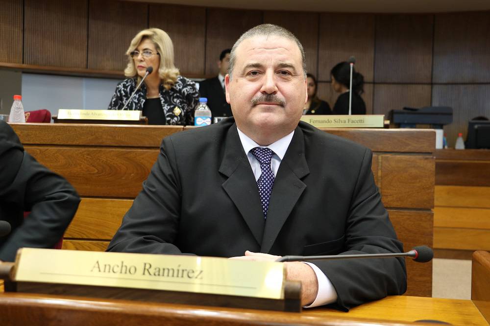 “Ancho” Ramírez renunció a su candidatura para ministro del TSJE