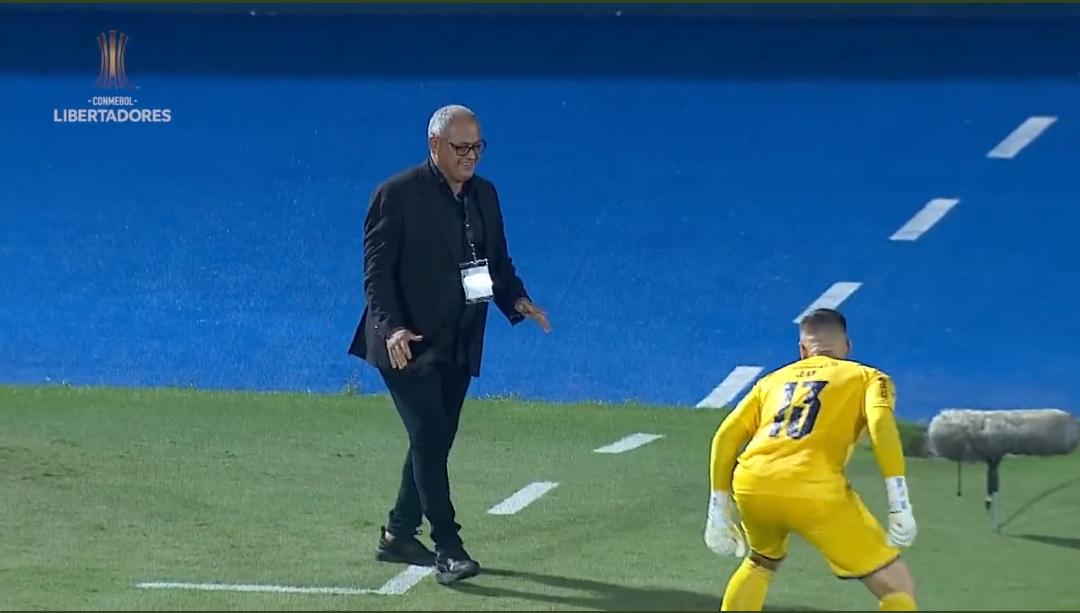 ‘Chiqui’ Arce: “quiero felicitar a los jugadores por el esfuerzo que hicieron”