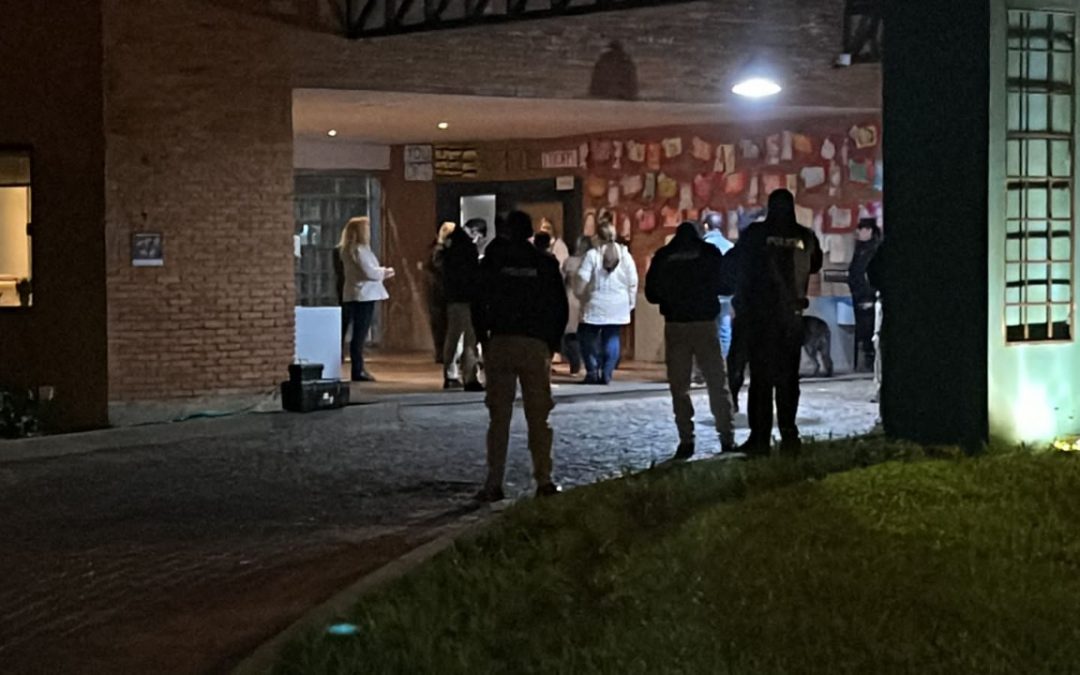 Colegio suspende clases presenciales tras hallazgo de panfleto con supuesta amenaza