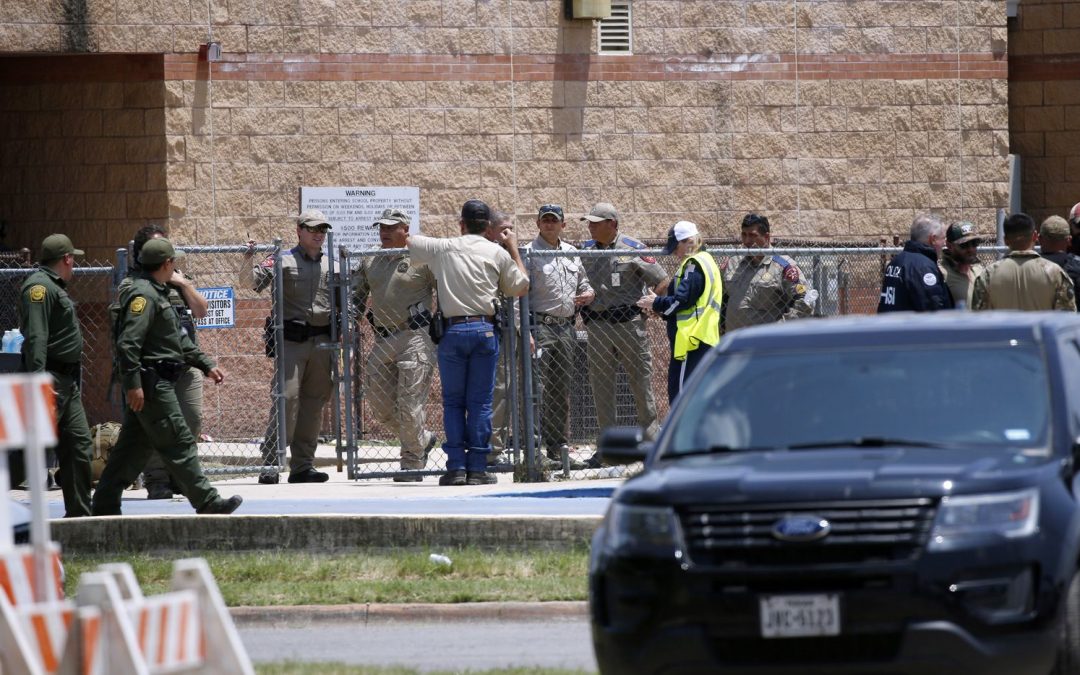 Tiroteo en escuela primaria de Texas deja al menos 15 muertos
