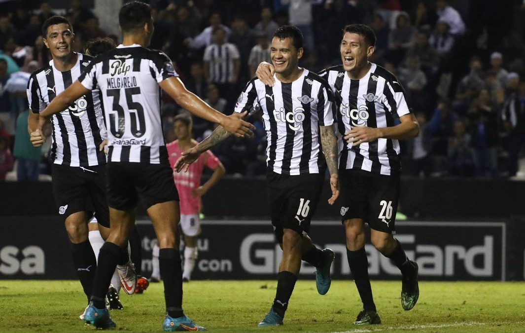 Garnero confirmó al once para medir a The Strongest en Sajonia