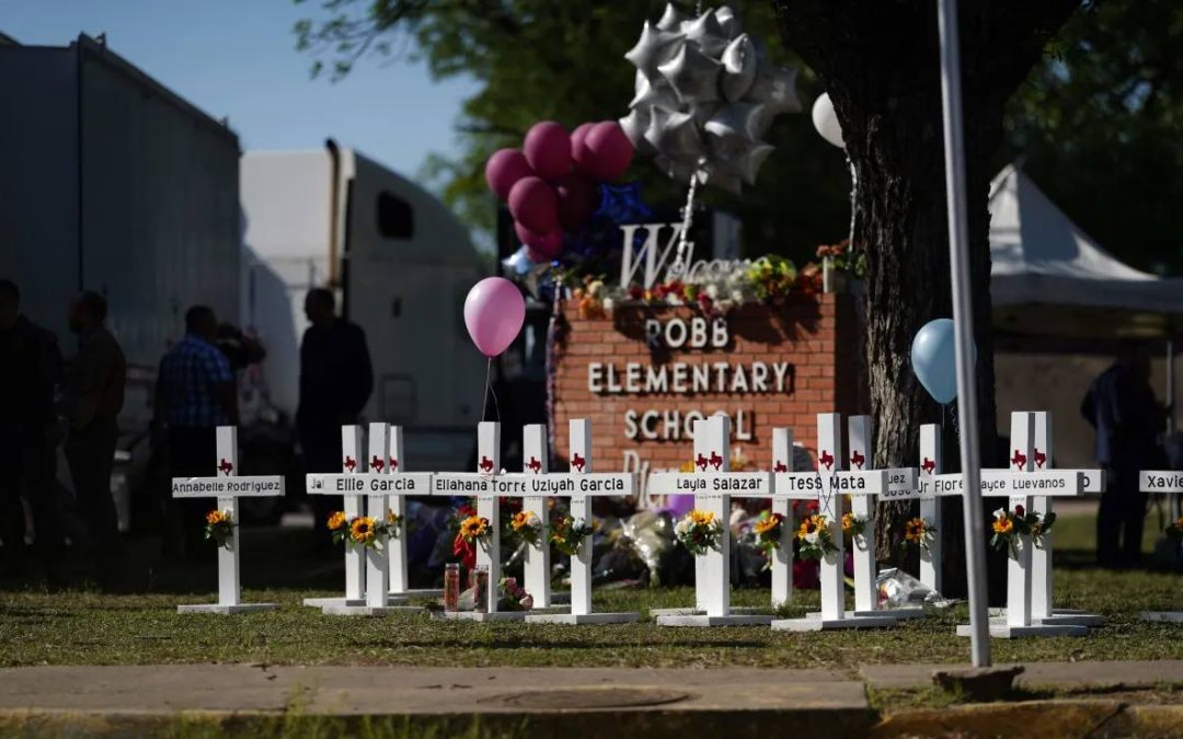 Masacre en Texas: niña se cubrió de sangre y fingió estar muerta para salvarse