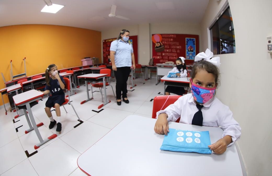 Salud y Educación acuerdan regresar a clases virtuales