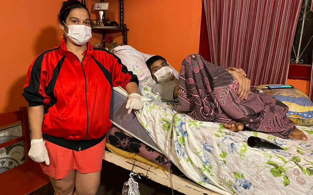 Hombre que quedó en cama tras accidente laboral pide ayuda