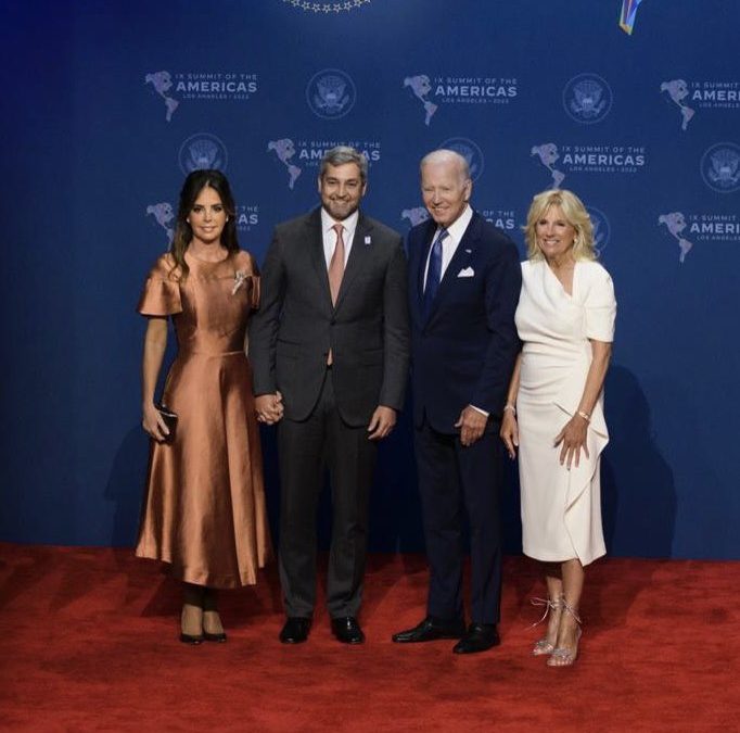 Mario Abdo y la primera dama, presentes en la IX Cumbre de las Américas