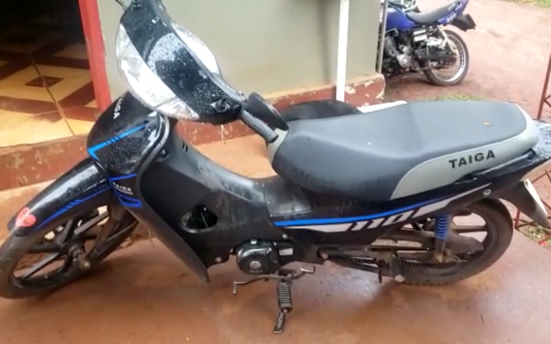 Robó una moto, pero la llevó al taller del hermano de la víctima y fue detenido
