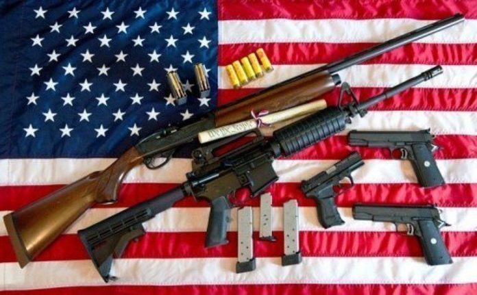 EE.UU: senadores demócratas y republicanos avanzan en ley de control de armas