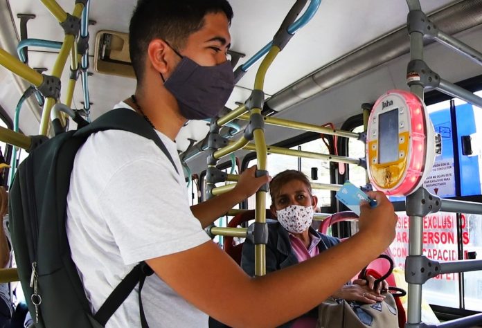 Hacienda afirma que pasaje no sufrirá reajuste, pese a suba de precio del combustible