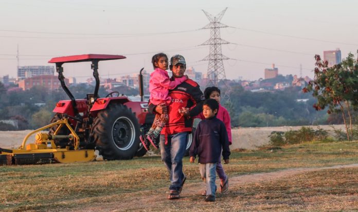 Alrededor de 1.177.000 hombres son padres en Paraguay, según INE