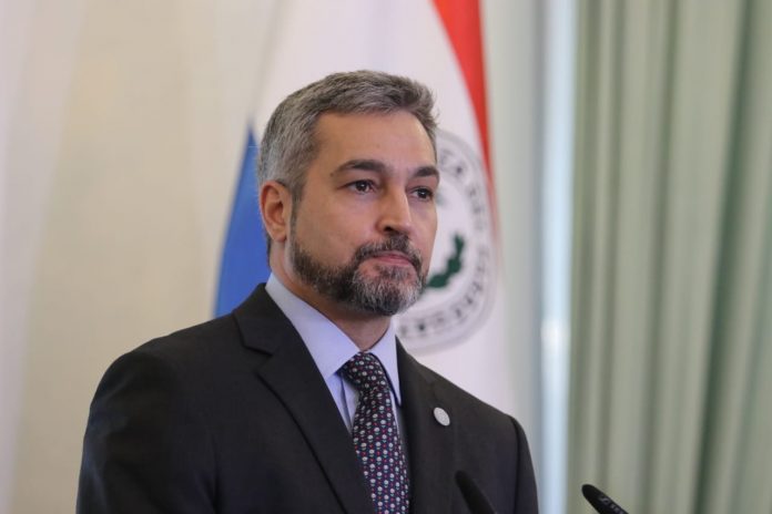 Abdo felicita a Gustavo Petro como nuevo presidente electo de Colombia