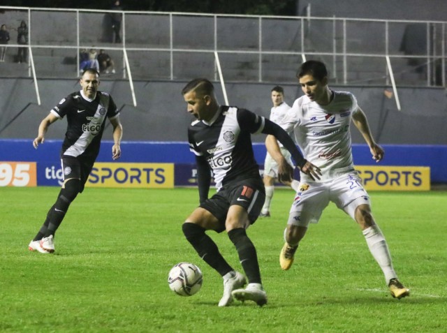Nacional y Olimpia se repartieron puntos en barrio Obrero