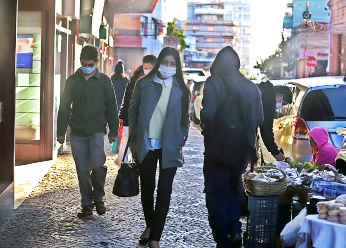 Casos de covid-19 aumentaron en un 50% en Asunción y Área Metropolitana