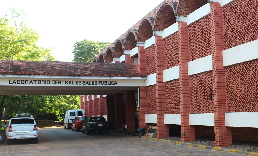 En laboratorio central de Salud, testeos aumentan 100% por enfermedades respiratorias