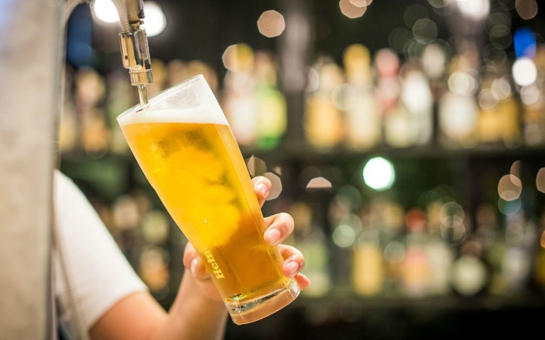 Bares incrementan precios de sus bebidas