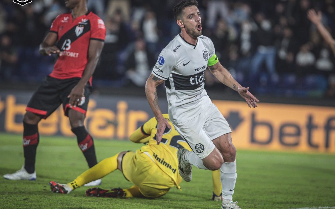Olimpia ganó a Goianiense y saca importante ventaja en la ida
