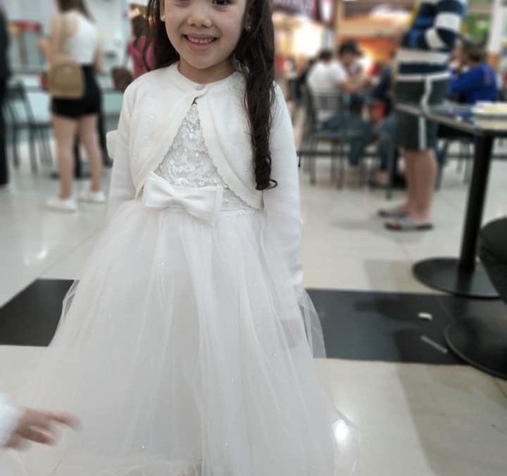 Implantan con éxito un corazón artificial a la pequeña Nahiara