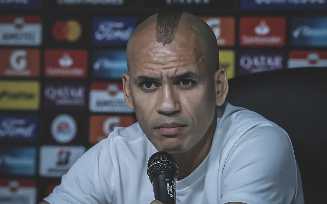 ¡Olimpia oficializa continuidad de Sergio Otálvaro!
