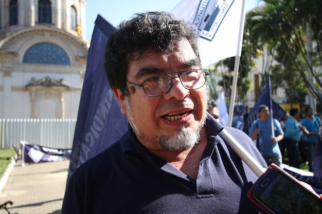 Docentes rechazan aumento de aportes para salvar Caja Fiscal