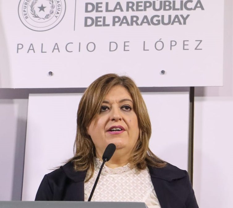 Por falta de votos, siguen dilatando pedido de enjuiciar a Sandra Quiñónez