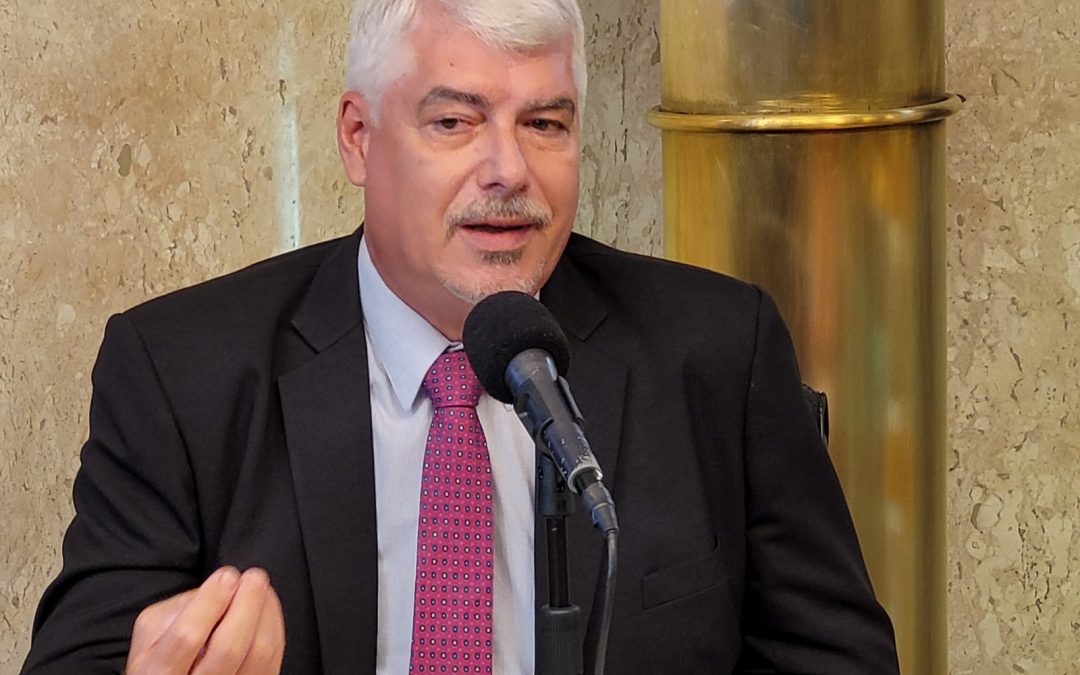 Candidatura de Wiens atenta contra los estatutos y es ilegal, refiere abogado